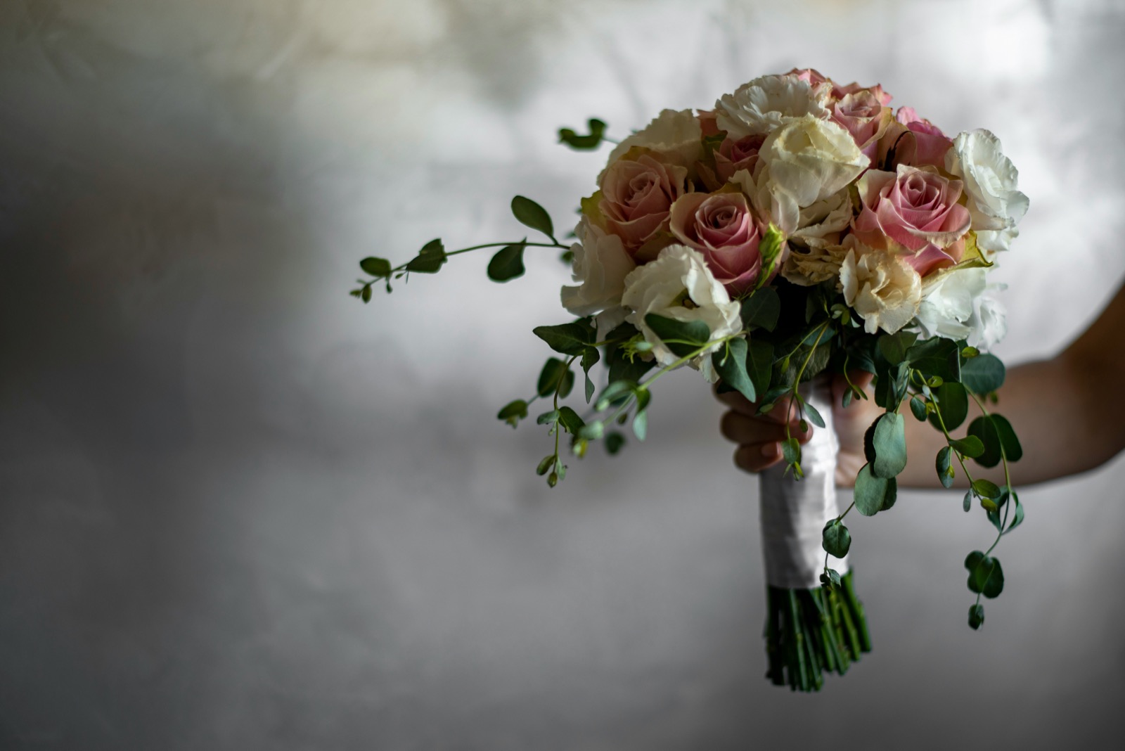 Veľký kalendár svadobných kvetov: Kedy kvitnú vaše obľúbené?