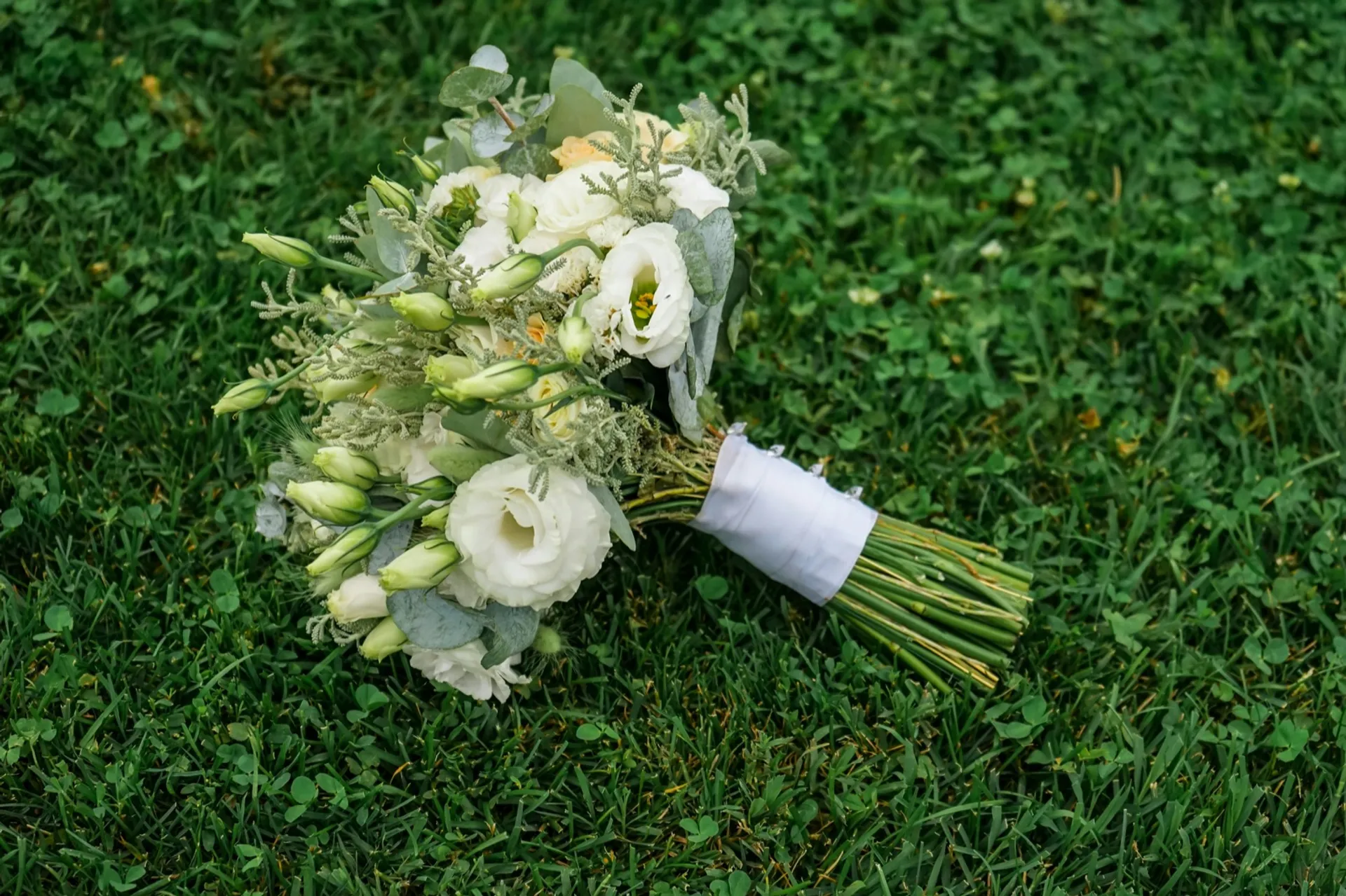 Svadobné kvety: To najlepšie z trendov 2025, ktoré budeme milovať aj ďalej